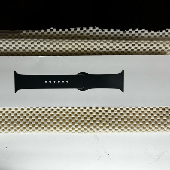 Apple MLYTAM/A Apple Watch 45mm
Midnight Sport Band XL - Picture 1 of 3